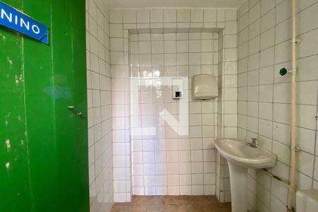 Casa à venda com 220m², 3 quartos e sem vagaBanheiro 2