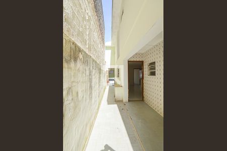 Casa à venda com 150m², 3 quartos e 2 vagas Casa à venda com 150m², 3 quartos e 2 vagasCorredor