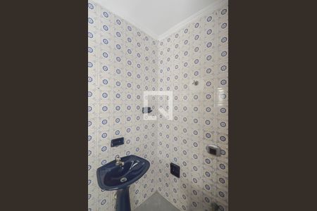 Casa à venda com 150m², 3 quartos e 2 vagas Casa à venda com 150m², 3 quartos e 2 vagasBanheiro de serviço