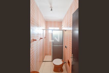 Casa à venda com 150m², 3 quartos e 2 vagas Casa à venda com 150m², 3 quartos e 2 vagasBanheiro da Suíte