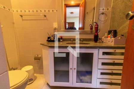 Casa de condomínio à venda com 618m², 4 quartos e 2 vagasBanheiro Social 1