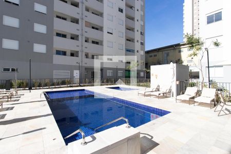 Apartamento à venda com 42m², 2 quartos e sem vagaÁrea comum - Piscina