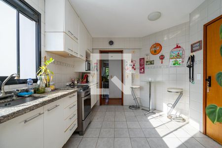 Apartamento à venda com 105m², 3 quartos e 2 vagasCozinha