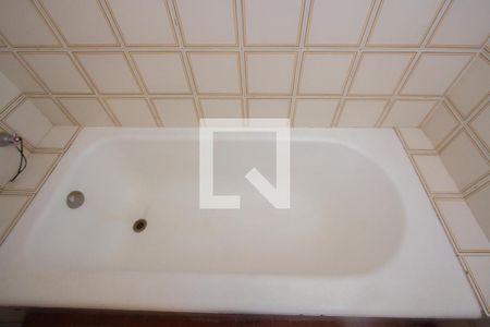 Casa para alugar com 400m², 4 quartos e 3 vagasBanheira