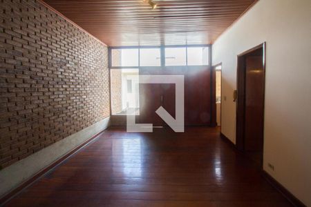 Sala de casa para alugar com 4 quartos, 400m² em Chácara Monte Alegre, São Paulo