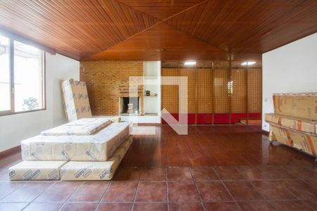 Sala de casa para alugar com 4 quartos, 400m² em Chácara Monte Alegre, São Paulo