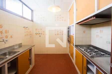 Casa para alugar com 400m², 4 quartos e 3 vagasCozinha