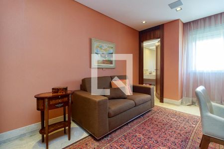 Apartamento à venda com 370m², 3 quartos e 5 vagasEscritório