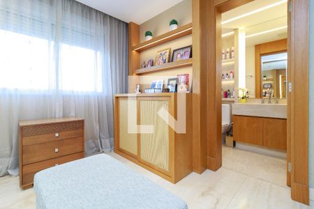 Apartamento à venda com 370m², 3 quartos e 5 vagasSuíte Principal - Closet