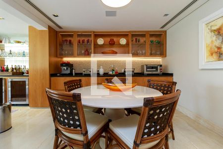 Apartamento à venda com 370m², 3 quartos e 5 vagasSala