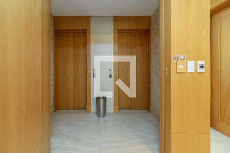 Apartamento à venda com 370m², 3 quartos e 5 vagasHall Privativo