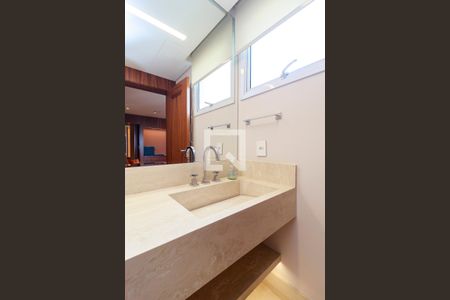 Apartamento à venda com 370m², 3 quartos e 5 vagasEscritório - Lavabo