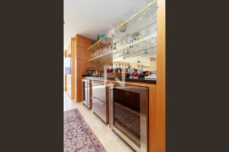 Apartamento à venda com 370m², 3 quartos e 5 vagasSala