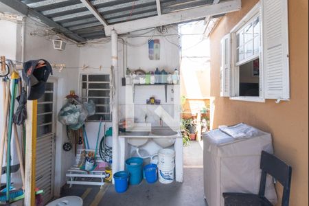 Casa à venda com 160m², 3 quartos e 2 vagas Casa à venda com 160m², 3 quartos e 2 vagasÁrea de Serviço