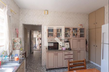 Casa à venda com 160m², 3 quartos e 2 vagas Casa à venda com 160m², 3 quartos e 2 vagasCozinha