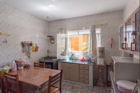 Casa à venda com 160m², 3 quartos e 2 vagas Casa à venda com 160m², 3 quartos e 2 vagasCozinha