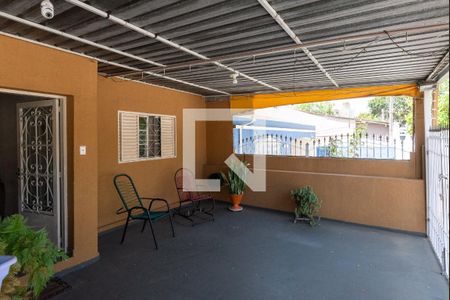 Casa à venda com 160m², 3 quartos e 2 vagas Casa à venda com 160m², 3 quartos e 2 vagasGaragem