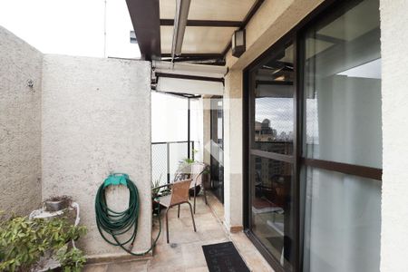 Apartamento à venda com 180m², 3 quartos e 3 vagas Apartamento à venda com 180m², 3 quartos e 3 vagasCobertura