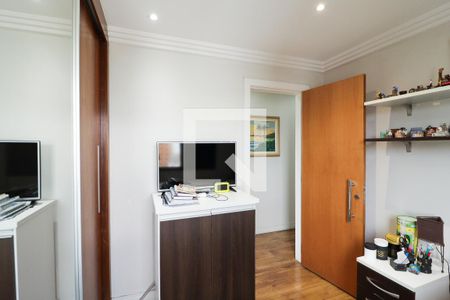 Apartamento à venda com 180m², 3 quartos e 3 vagas Apartamento à venda com 180m², 3 quartos e 3 vagasQuarto 1