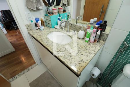 Apartamento à venda com 180m², 3 quartos e 3 vagas Apartamento à venda com 180m², 3 quartos e 3 vagasBanheiro Social