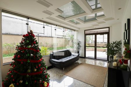 Apartamento à venda com 180m², 3 quartos e 3 vagas Apartamento à venda com 180m², 3 quartos e 3 vagasHall