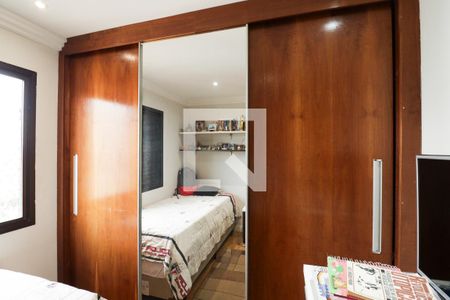 Apartamento à venda com 180m², 3 quartos e 3 vagas Apartamento à venda com 180m², 3 quartos e 3 vagasQuarto 1