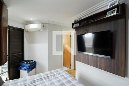 Apartamento à venda com 180m², 3 quartos e 3 vagas Apartamento à venda com 180m², 3 quartos e 3 vagasSuíte