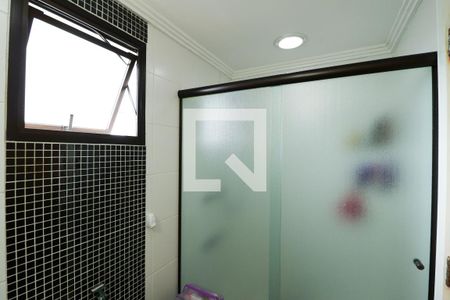 Apartamento à venda com 180m², 3 quartos e 3 vagas Apartamento à venda com 180m², 3 quartos e 3 vagasBanheiro da Suíte