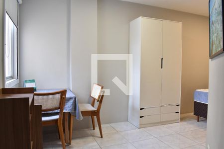 Kitnet/Studio para alugar com 1 quarto, 20m² em Cristo Rei, Curitiba