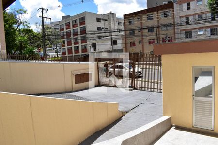 Área comum de kitnet/studio para alugar com 1 quarto, 20m² em Cristo Rei, Curitiba