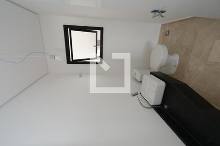 Casa de condomínio para alugar com 350m², 4 quartos e 4 vagasLavabo