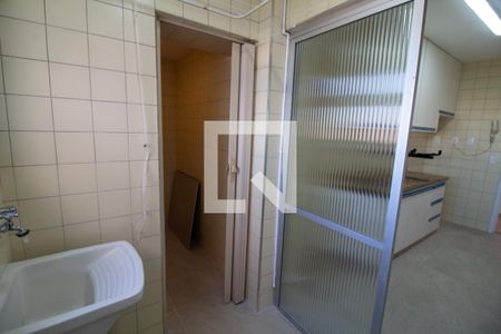 Apartamento à venda com 69m², 2 quartos e 1 vagaÁrea de Serviço