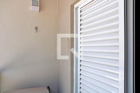 Casa de condomínio para alugar com 112m², 3 quartos e 3 vagasSuíte 1 Varanda