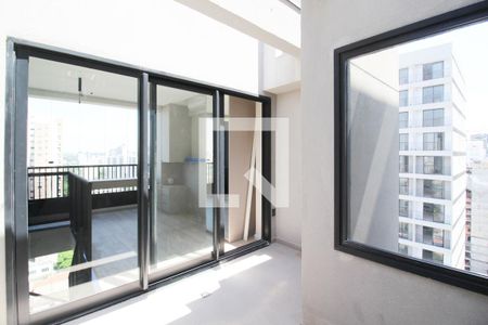 Apartamento à venda com 45m², 1 quarto e 1 vaga Apartamento à venda com 45m², 1 quarto e 1 vagaVaranda