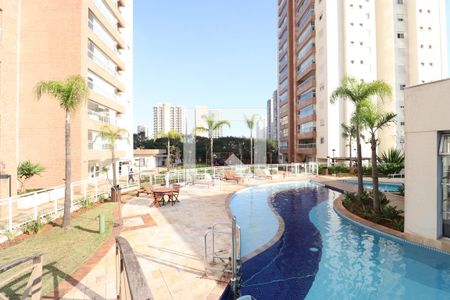 Apartamento para alugar com 96m², 2 quartos e 2 vagasÁrea comum - Piscina