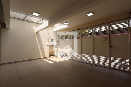 Casa à venda com 300m², 3 quartos e 2 vagasGaragem