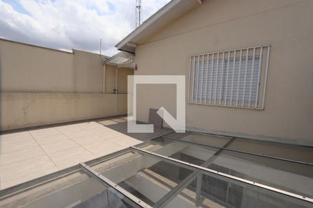 Casa à venda com 300m², 3 quartos e 2 vagasVaranda piso superior