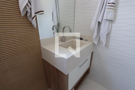 Casa à venda com 300m², 3 quartos e 2 vagasBanheiro Social