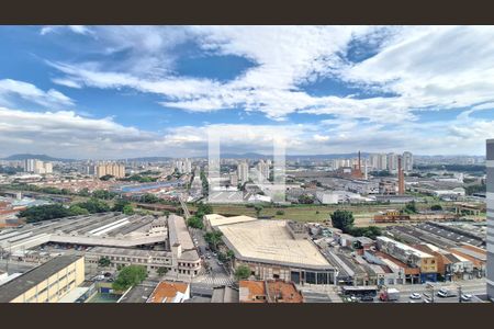 Vista Sala/Cozinha de apartamento para alugar com 1 quarto, 25m² em Água Branca, São Paulo