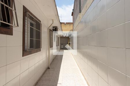 Casa à venda com 180m², 2 quartos e 3 vagasCorredor externo