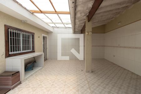 Casa à venda com 180m², 2 quartos e 3 vagasQuintal e Área de Serviço