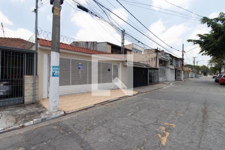 Casa à venda com 180m², 2 quartos e 3 vagasFachada