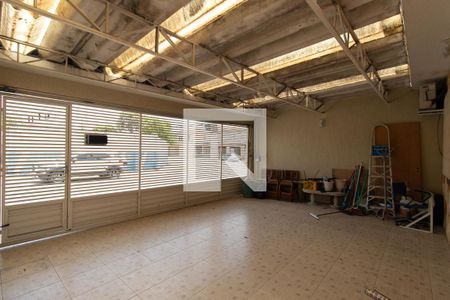 Casa à venda com 180m², 2 quartos e 3 vagasGaragem