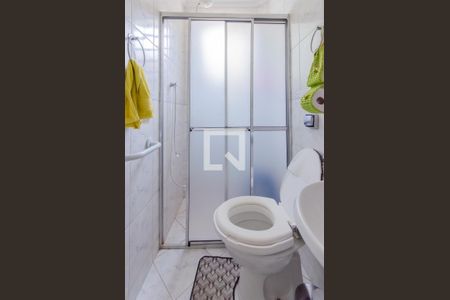 Casa à venda com 195m², 4 quartos e 3 vagasBanheiro 1