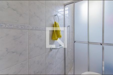 Casa à venda com 195m², 4 quartos e 3 vagasBanheiro 1