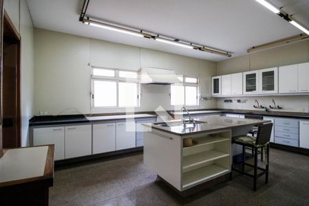 Casa à venda com 1541m², 6 quartos e 5 vagas