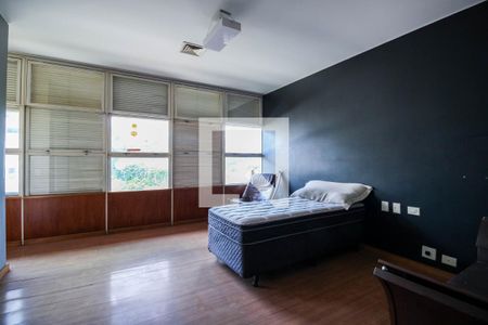 Casa à venda com 1541m², 6 quartos e 5 vagas