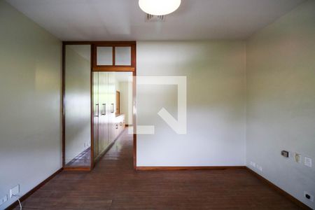 Casa à venda com 1541m², 6 quartos e 5 vagas