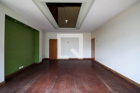 Casa à venda com 1541m², 6 quartos e 5 vagas