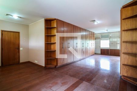 Casa à venda com 1541m², 6 quartos e 5 vagas
